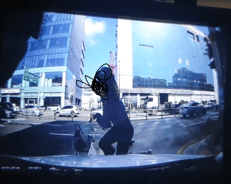 4번 째 사진