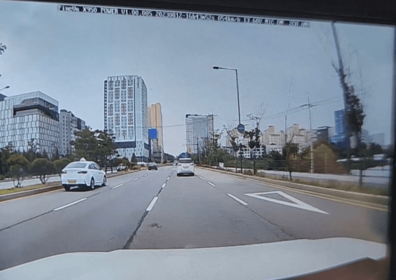 3번 째 사진